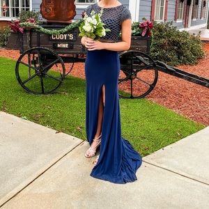 Sherry Hill size 2 prom dress